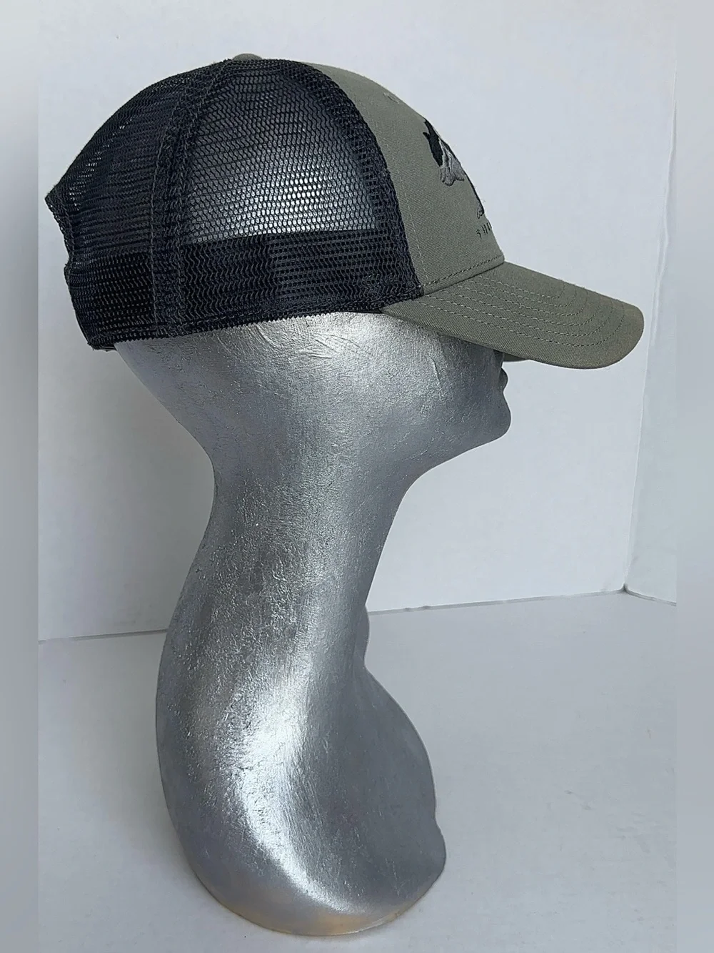 The North Face Mudder Trucker Bear Embroidered Snapback Hat Olive Green NWOT
